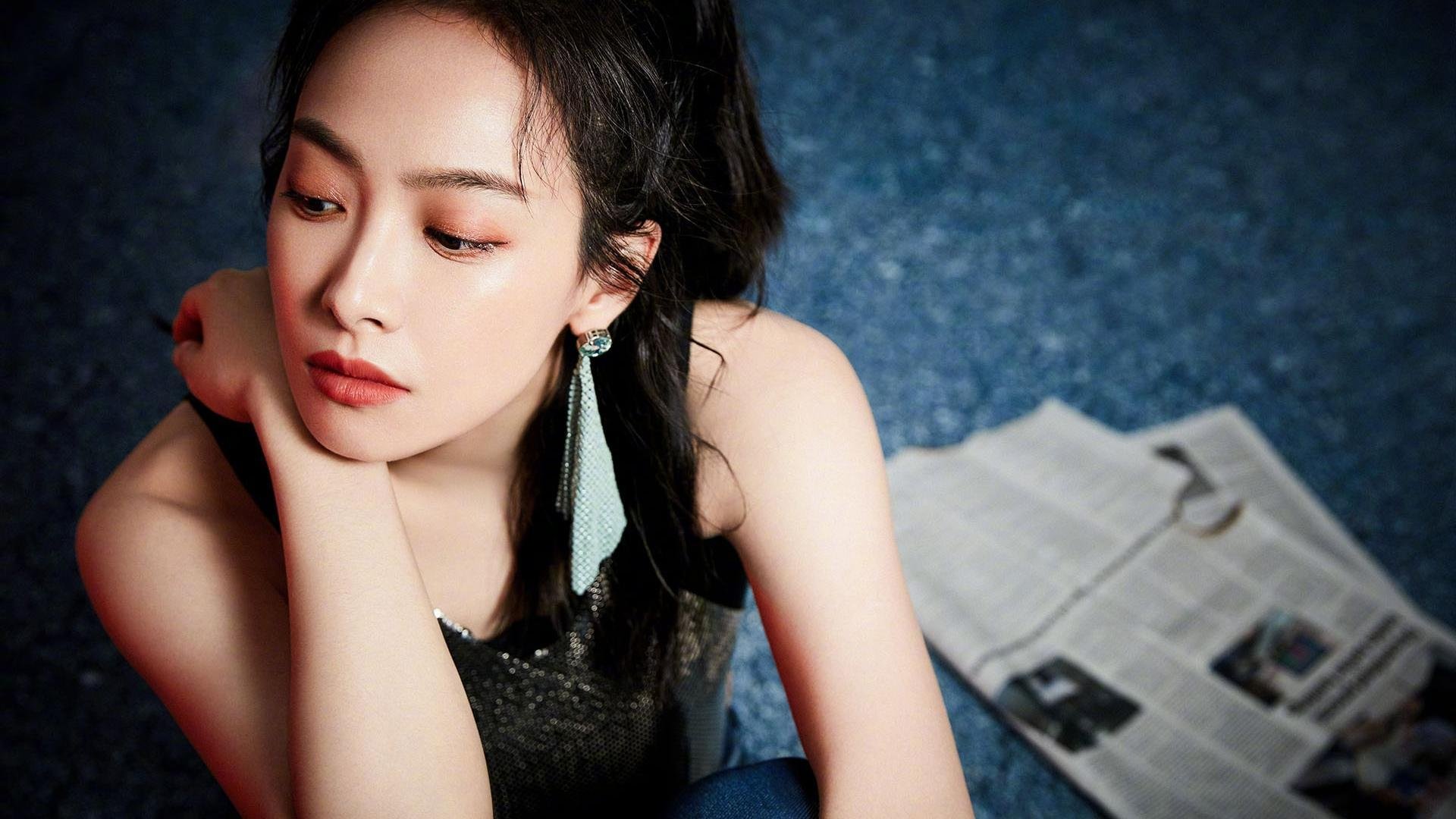 开云体育俱乐部官网-五大联赛强强对话阶段战术对比与发挥差异，五大联赛形势