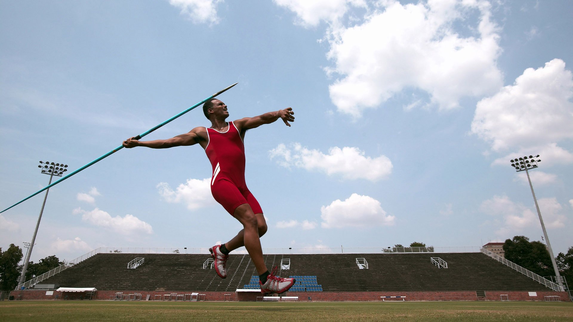 中国足球联赛引入智慧灯光系统提升观赛氛围,中国足球之光